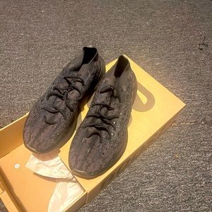 Yeezy Onyx